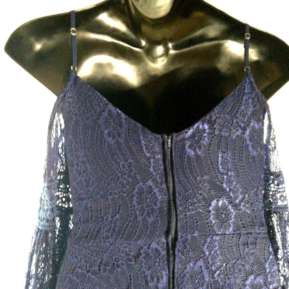 Lacey Cold Shoulder Dress EUC - Picture 7 of 11